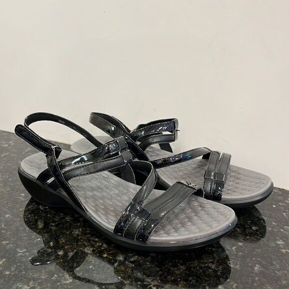 CLARKS Privo Black Sandals with Velcro Straps Size 7 - Picture 1 of 7
